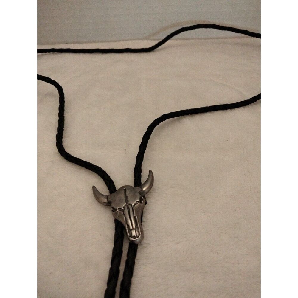 Men Women Bolo tie Cowboy Western Black Shoe Lace Silver Metal Cow